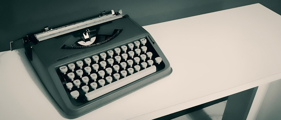 old typewriter machine